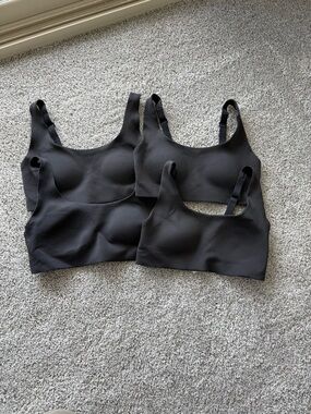 lululemon athletica Black Seamless Light Support Bras (Set of 4)